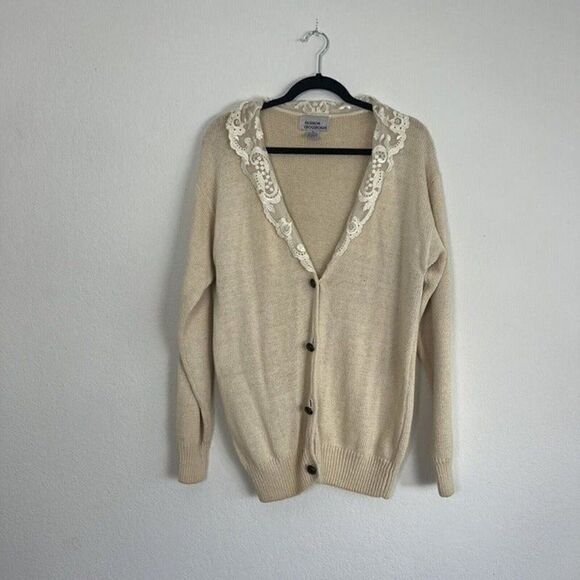 Fashion Crossroads knit Cardigan Sweater Vintage Button Down Cream Lace Collar - Picture 1 of 10